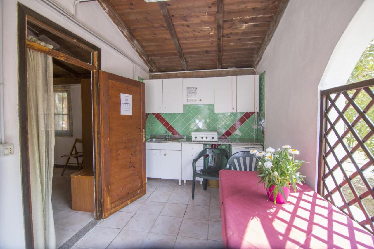 Campeggio Villaggio Sos Flores Tortolì Exterior foto